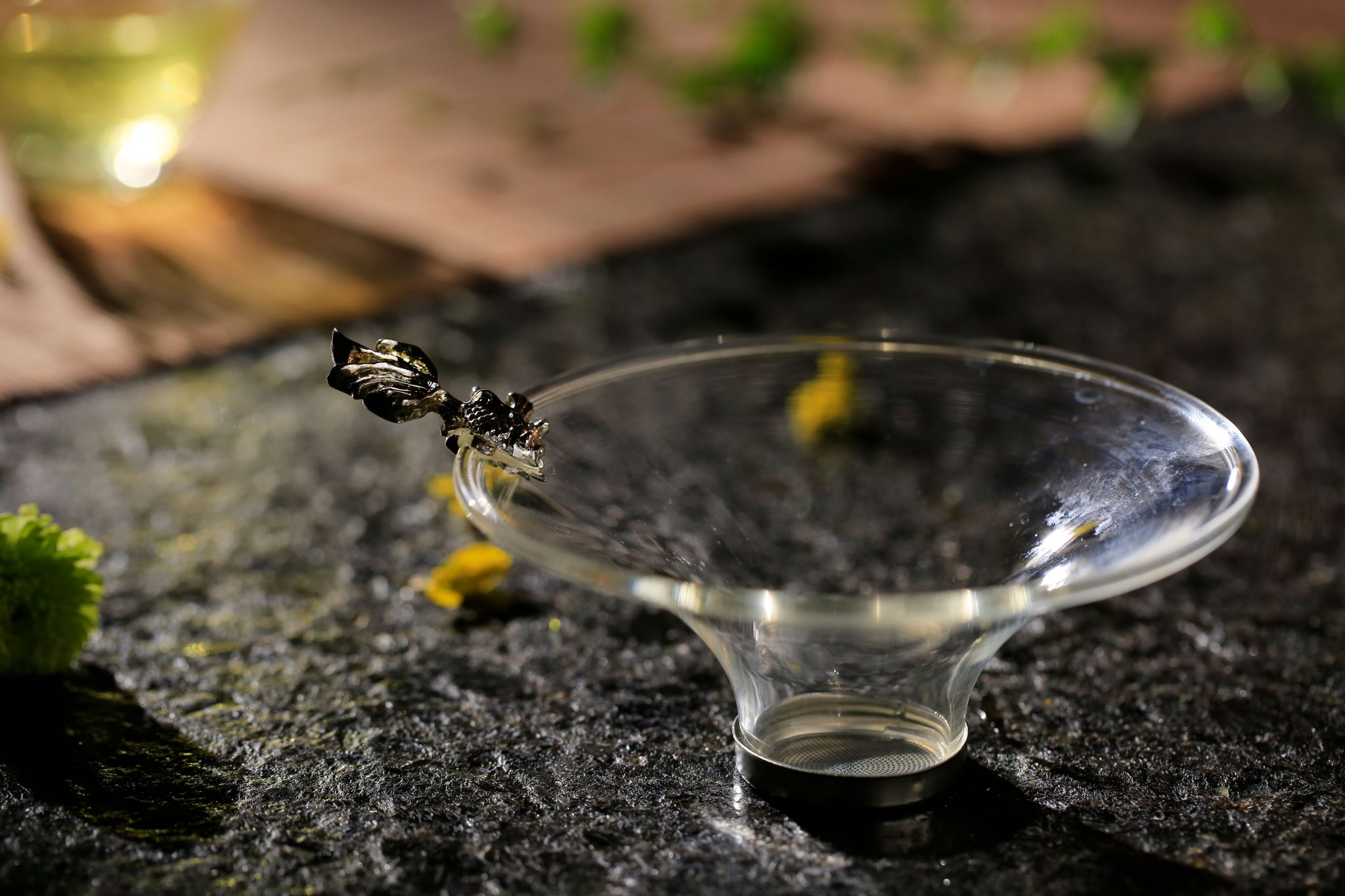 Tea room interior with ikebana